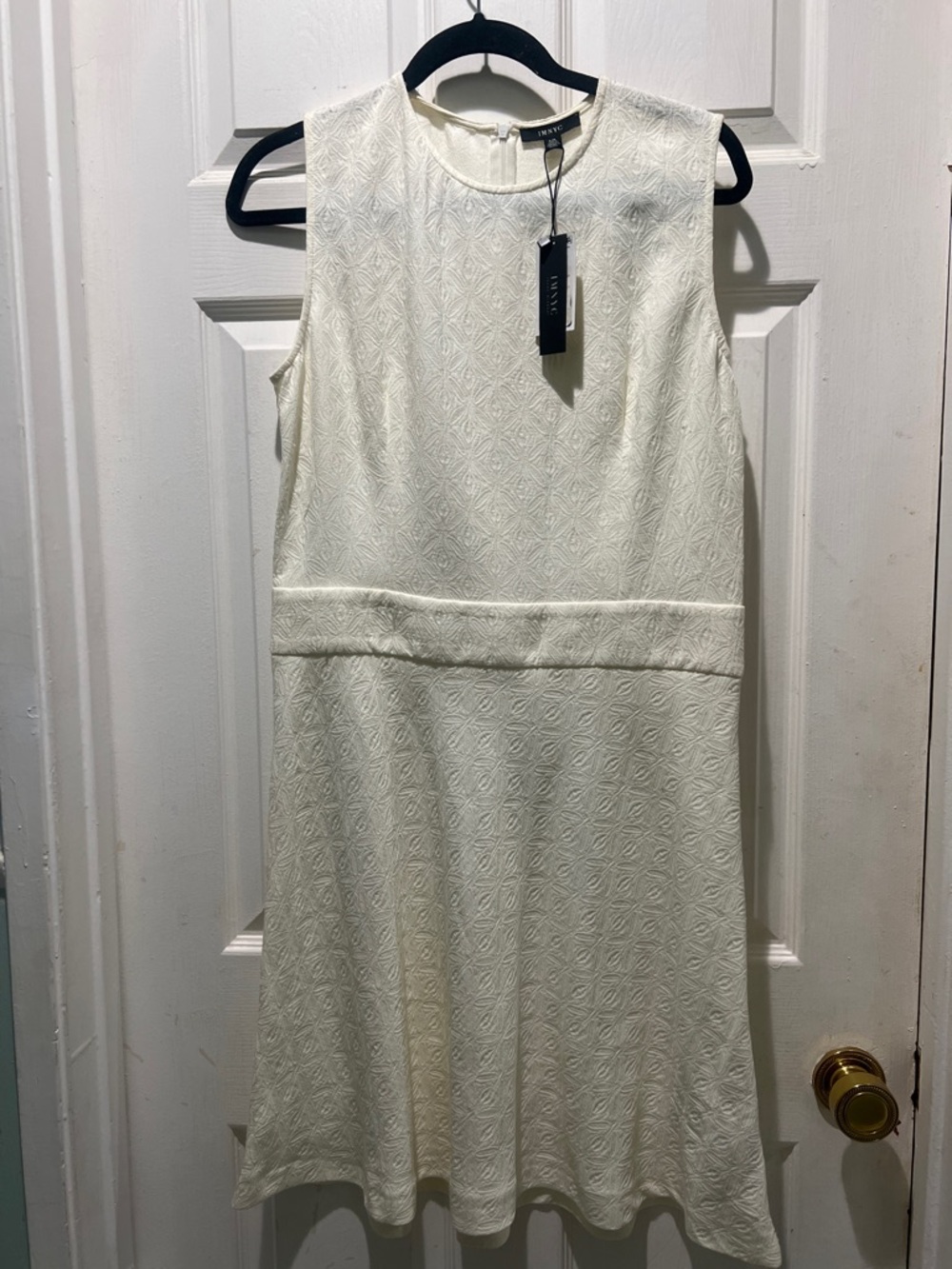 Isaac Mizrahi Ivory Sleeveless Embossed Midi Dress